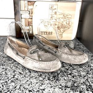 Vionic Virginia Gray Brown Suede Driving Moccasins Size 8